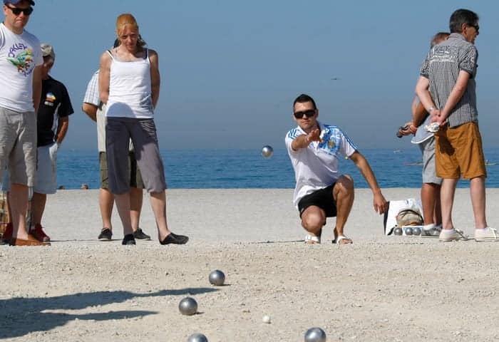 Petanque America: Indoor petanque